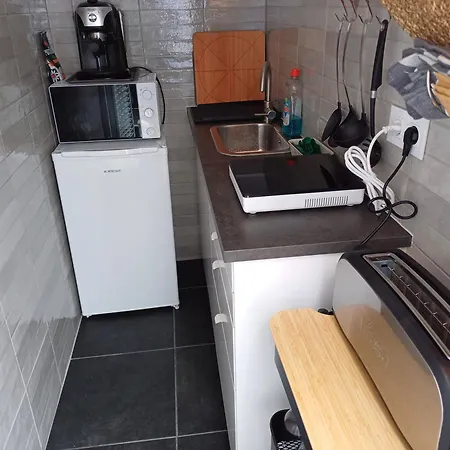 Relax & Travel * Almada