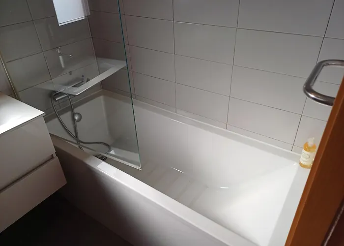 Alojamento de Acomodação e Pequeno-almoço Relax & Travel Almada